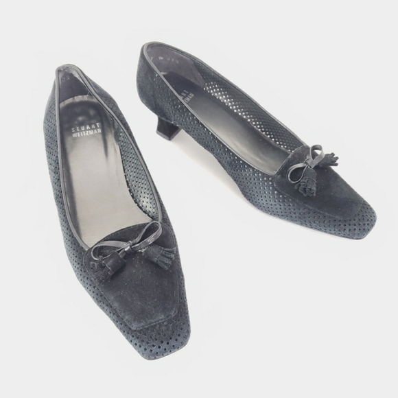 Stuart Weitzman black suede square toe pump perforated front bow tie size 7W - Picture 1 of 8